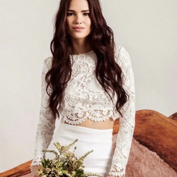 Stone Cold Fox White Lace Crop Top - Picture 1 of 9